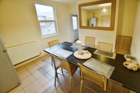 4 bedroom Terraced House for sale in New Road, Wrexham, LL11