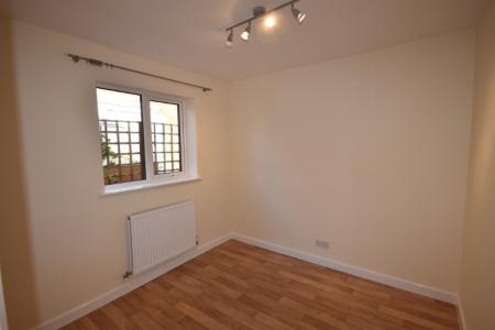 3 bedroom Bungalow to let in Ffordd Alun, Wrexham, LL12