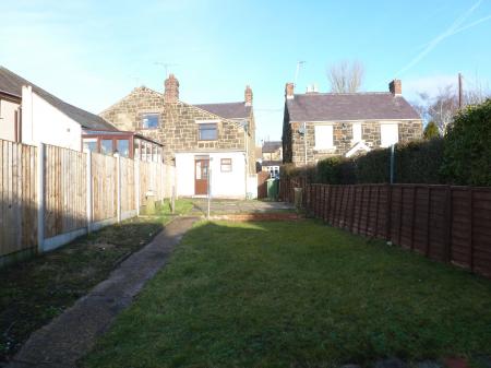 2 bedroom Semi-detached house to let in New Road, Coedpoeth, LL11
