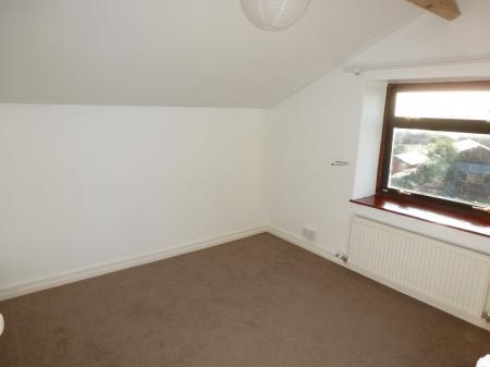 2 bedroom Semi-detached house to let in New Road, Coedpoeth, LL11
