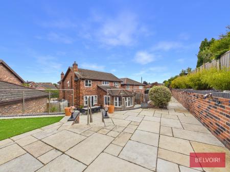 4 bedroom Detached house for sale in Orchard Gardens, Wrexham, LL11