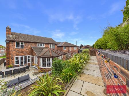 4 bedroom Detached house for sale in Orchard Gardens, Wrexham, LL11