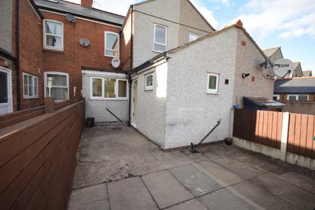 3 bedroom Terraced House to let in Norman Road, Wrexham, LL13