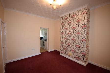 3 bedroom Terraced House to let in Norman Road, Wrexham, LL13