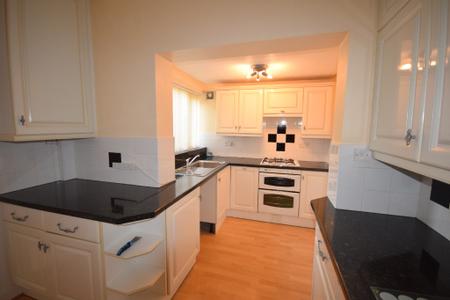 3 bedroom Terraced House to let in Norman Road, Wrexham, LL13