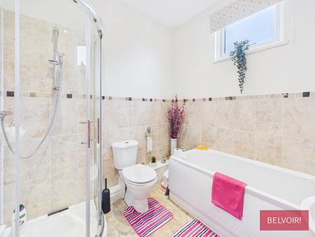 2 bedroom Flat to let in Rhosddu Road, Rhosddu, LL11