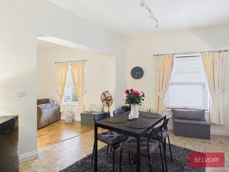 2 bedroom Flat to let in Rhosddu Road, Rhosddu, LL11