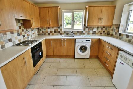 2 bedroom Flat to let in Harwoods Lane, Rossett, LL12