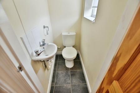 2 bedroom Flat to let in Harwoods Lane, Rossett, LL12