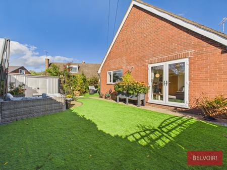 4 bedroom Detached bungalow for sale in 15 Railway Road, Rhosddu, Wrexham, LL11