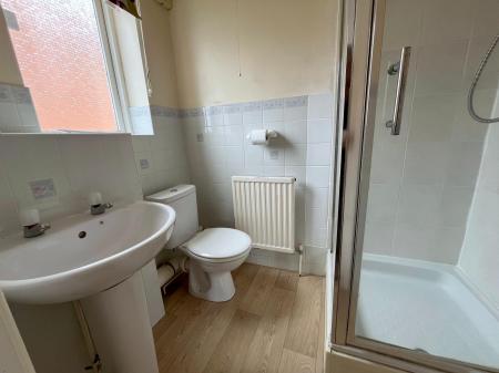 4 bedroom Detached house for sale in James Gavin Way, Oadby Grange, Leicester, LE2