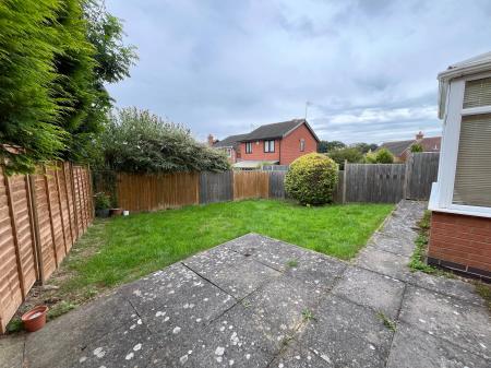 4 bedroom Detached house for sale in James Gavin Way, Oadby Grange, Leicester, LE2