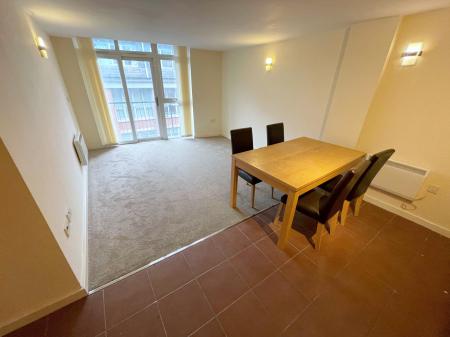 2 bedroom Flat for sale in Rutland Street, City Centre, Leicester, LE1