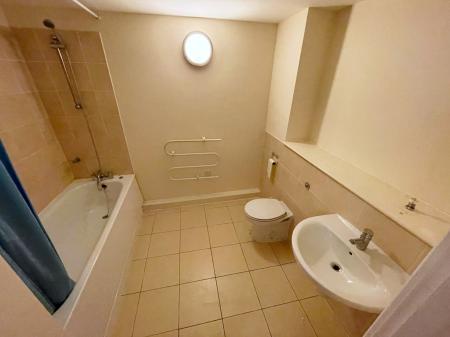 2 bedroom Flat for sale in Rutland Street, City Centre, Leicester, LE1
