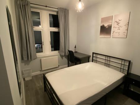 6 bedroom Semi-detached house to let in Duncan Road, Aylestone, Leicester, LE2