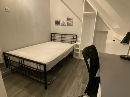 6 bedroom Semi-detached house to let in Duncan Road, Aylestone, Leicester, LE2