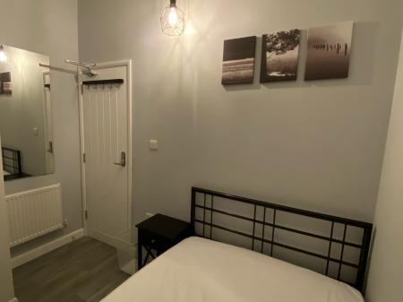 6 bedroom Semi-detached house to let in Duncan Road, Aylestone, Leicester, LE2