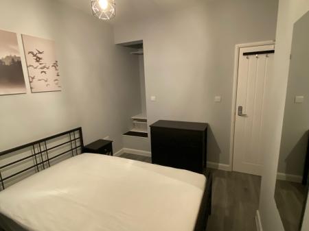 6 bedroom Semi-detached house to let in Duncan Road, Aylestone, Leicester, LE2