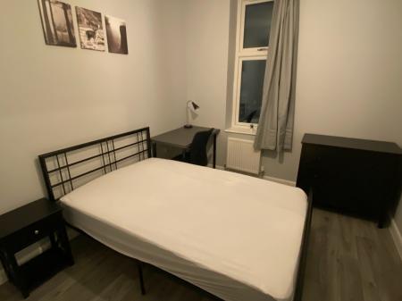 6 bedroom Semi-detached house to let in Duncan Road, Aylestone, Leicester, LE2