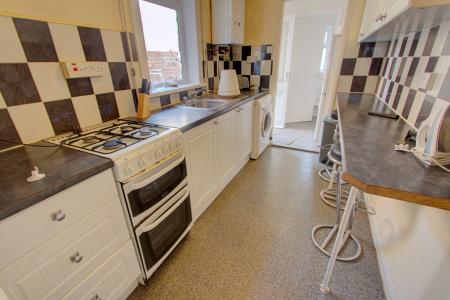 3 bedroom Terraced House to let in Edward Road, Clarendon Park, Leicester, LE2