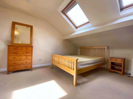 5 bedroom Terraced House to let in Hartopp Road, Clarendon Park, Leicester, LE2