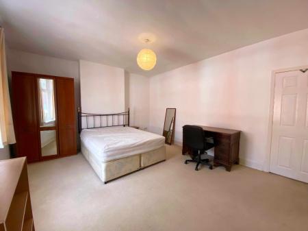 5 bedroom Terraced House to let in Hartopp Road, Clarendon Park, Leicester, LE2