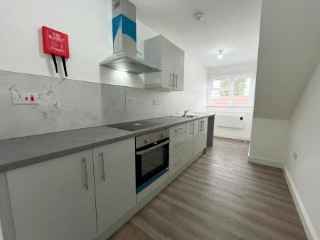 1 bedroom Flat to let in Medina Road, Leicester, LE3