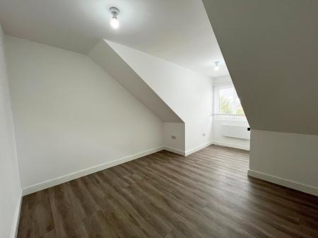 1 bedroom Flat to let in Medina Road, Leicester, LE3