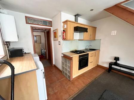 3 bedroom Terraced House to let in Montague Road, Clarendon Park, Leicester, LE2