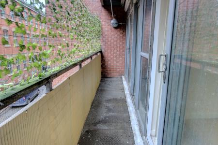 2 bedroom Flat to let in Rutland Street, City Centre, Leicester, LE1