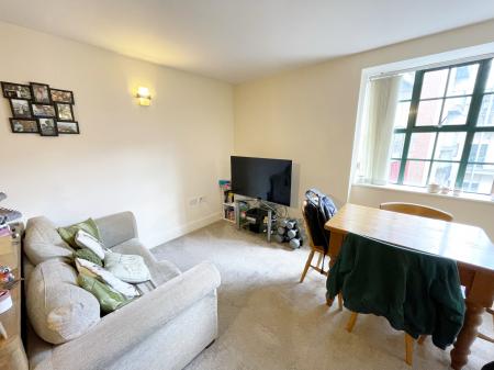 2 bedroom Flat to let in Rutland Street, City Centre, Leicester, LE1