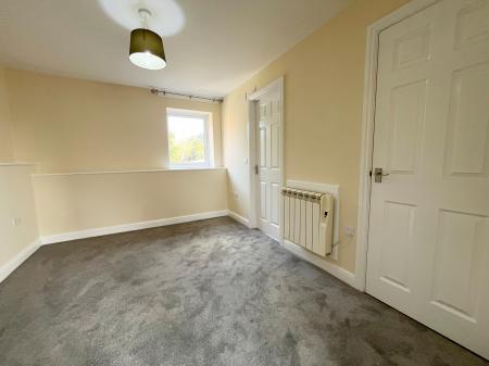 2 bedroom Flat to let in Aylestone Road, Aylestone, Leicester, LE2