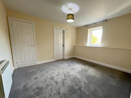 2 bedroom Flat to let in Aylestone Road, Aylestone, Leicester, LE2