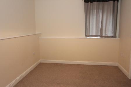 2 bedroom Flat to let in Aylestone Road, Aylestone, Leicester, LE2