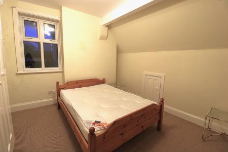 2 bedroom Flat to let in London Road, Leicester, LE2