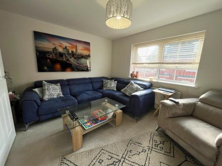 4 bedroom Semi-detached house for sale in Gregory Way, Wigston, LE18