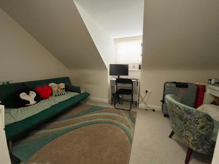 4 bedroom Semi-detached house for sale in Gregory Way, Wigston, LE18