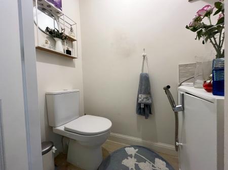 4 bedroom Semi-detached house for sale in Gregory Way, Wigston, LE18