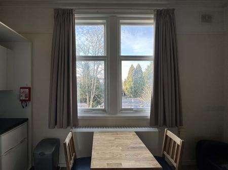 1 bedroom Flat to let in London Road, Stoneygate, Leicester, LE2