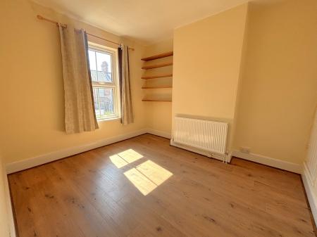 2 bedroom Terraced House to let in Cradock Road, Clarendon Park, Leicester, LE2