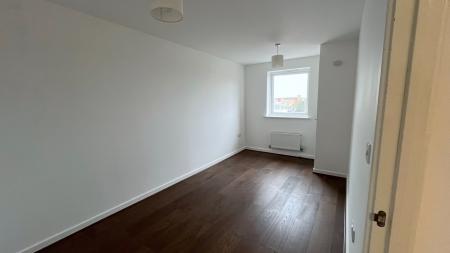 2 bedroom Flat to let in Pavilion Close, Freemens Meadow, Leicester, LE2