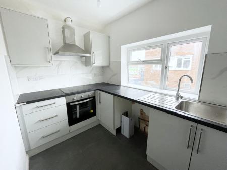 1 bedroom Flat to let in Medina Road, Leicester, LE3
