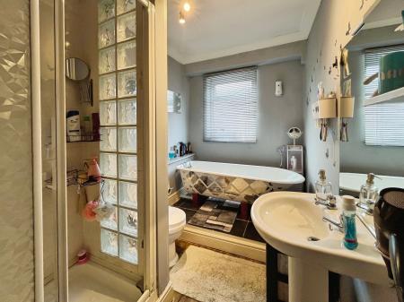 2 bedroom Terraced House for sale in Repton Street, Leicester, LE3