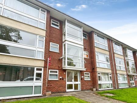 Avenue Road, Clarendon Park, Leicester, LE2