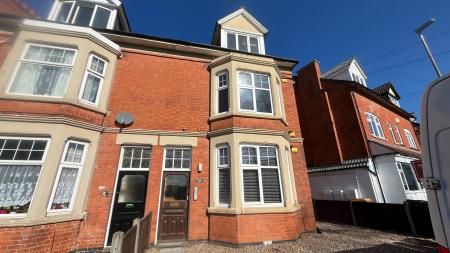 Knighton Road, Clarendon Park, Leicester, LE2