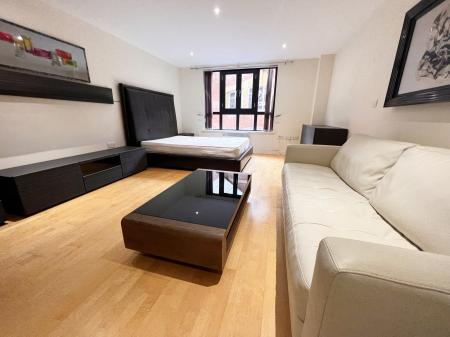 1 bedroom Studio flat to let in Zenith Building, City Centre, Leicester, LE1