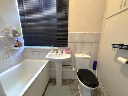 1 bedroom Flat to let in Lower Hastings Street, Leicester, LE1