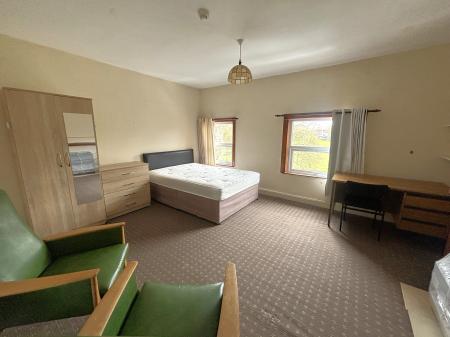 1 bedroom Flat to let in Lancaster Road LE1