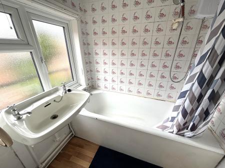 1 bedroom Flat to let in Lancaster Road LE1