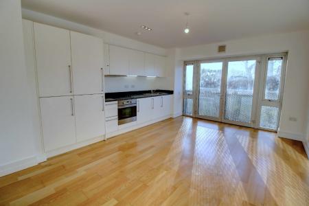 2 bedroom Flat to let in Elbow Lane, City Centre, Leicester, LE1